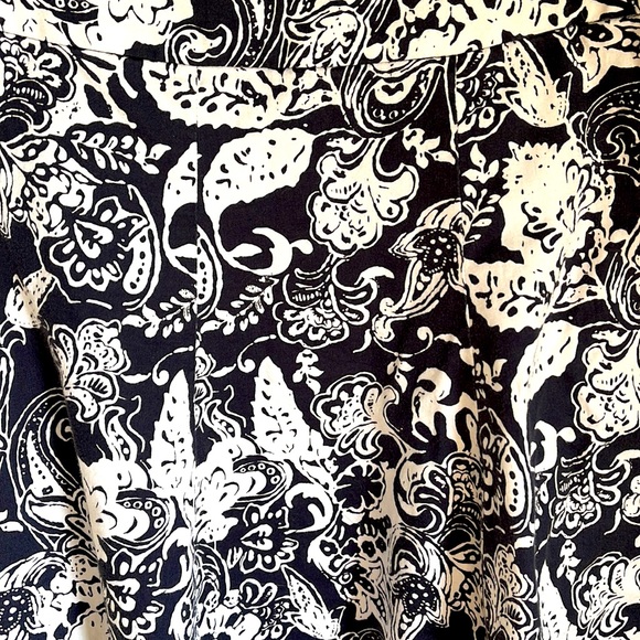 Chaps Full A-Line Navy & White Floral Print Skirt Size 6 - Picture 2 of 4